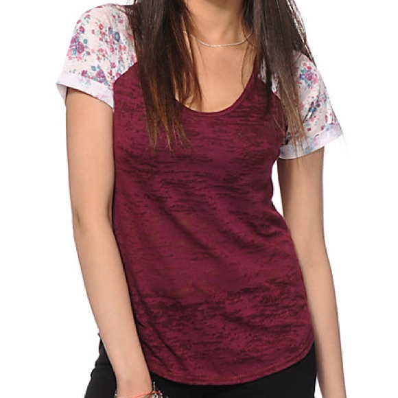 workshop Tops - 5/$25 T-shirt with floral sleeves